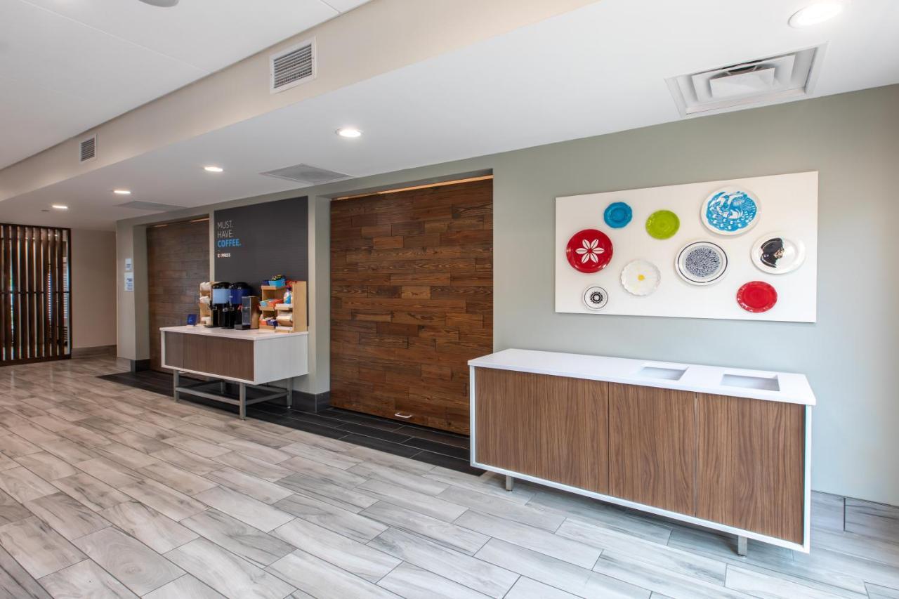 Holiday Inn Express & Suites Greenville S - Piedmont By Ihg Buitenkant foto
