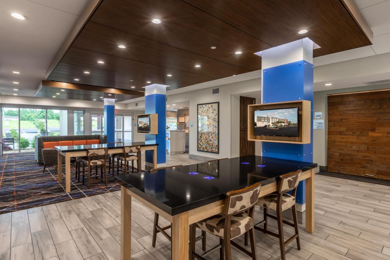 Holiday Inn Express & Suites Greenville S - Piedmont By Ihg Buitenkant foto