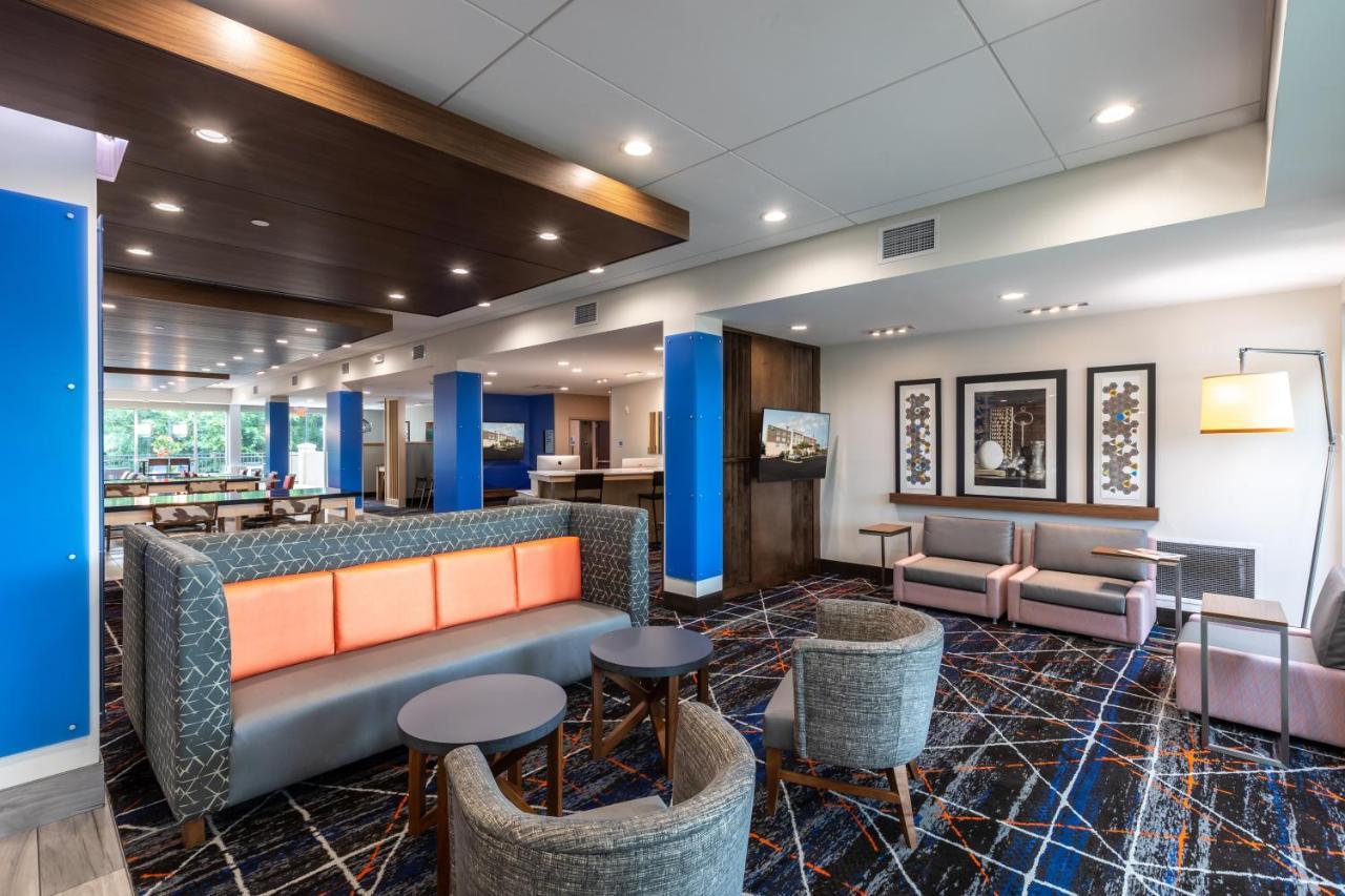 Holiday Inn Express & Suites Greenville S - Piedmont By Ihg Buitenkant foto