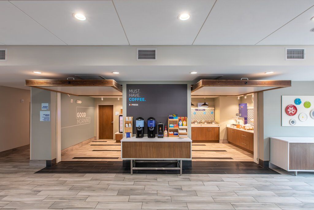 Holiday Inn Express & Suites Greenville S - Piedmont By Ihg Buitenkant foto