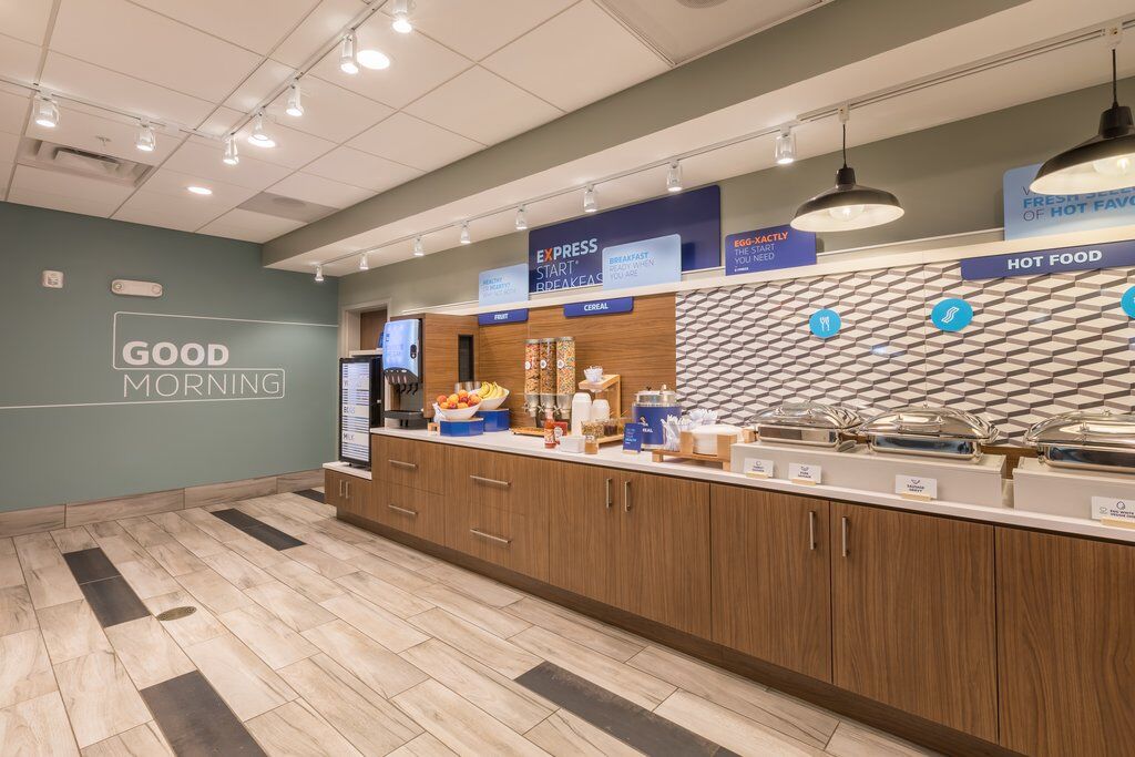 Holiday Inn Express & Suites Greenville S - Piedmont By Ihg Buitenkant foto