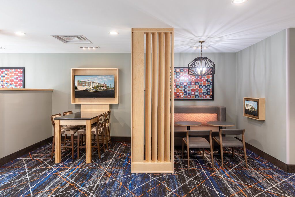 Holiday Inn Express & Suites Greenville S - Piedmont By Ihg Buitenkant foto