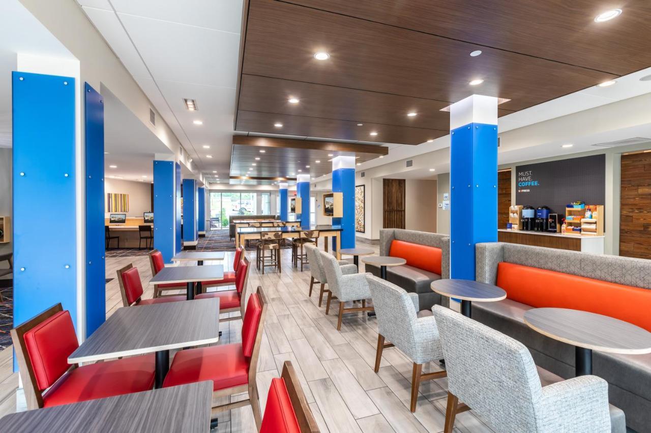 Holiday Inn Express & Suites Greenville S - Piedmont By Ihg Buitenkant foto