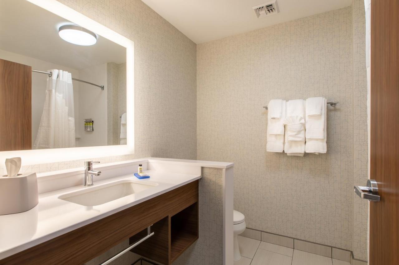 Holiday Inn Express & Suites Greenville S - Piedmont By Ihg Buitenkant foto